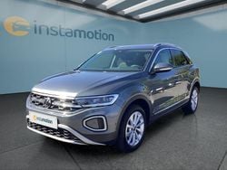 Grau Gebraucht 2024 VW T-Roc SUV | 27.799 € (Fairer Preis)
