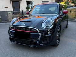 Schwarz Gebraucht 2016 Mini John Cooper Works Kleinwagen | 19.000 € (Fairer Preis)