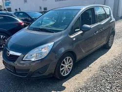 Grau Gebraucht 2012 Opel Meriva Edition Van / Kleinbus | 3.990 € (Guter Preis)