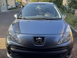 Silber Gebraucht 2006 Peugeot 207 Tendance Limousine | 3.450 € (Etwas zu teuer)