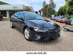 Schwarz metallic Gebraucht 2021 Opel Insignia Elegance Limousine | 24.700 € (Etwas zu teuer)
