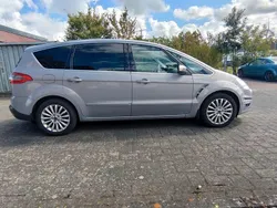 Grau Gebraucht 2013 Ford S-MAX Trend Van / Kleinbus | 10.500 € (Teuer)