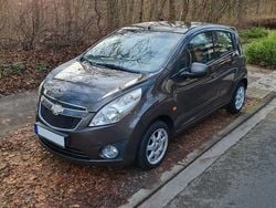Grau Gebraucht 2010 Chevrolet Spark Kleinwagen | 1.790 € (Guter Preis)
