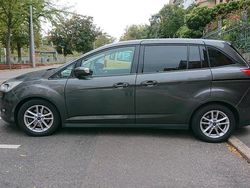 Grau Gebraucht 2015 Ford Grand C-Max Van / Kleinbus | 6.500 € (Guter Preis)