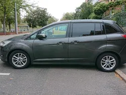 Grau Gebraucht 2015 Ford Grand C-Max Van / Kleinbus | 6.500 € (Guter Preis)