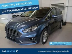 Chromablau Gebraucht 2022 Ford S-MAX Titanium Van / Kleinbus | 23.687 € (Teuer)
