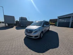 Silber Gebraucht 2015 Mercedes V250 Van / Kleinbus | 39.190 € (Etwas zu teuer)