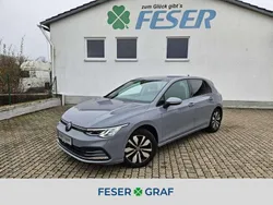 Mondsteingrau Gebraucht 2024 VW Golf VIII Move Limousine | 23.440 € (Guter Preis)
