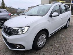 Gletscherweiss Gebraucht 2017 Dacia Logan Lauréate Kombi | 6.990 € (Guter Preis)
