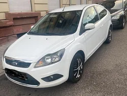 Weiß Gebraucht 2008 Ford Focus Coupé | 1.650 € (Guter Preis)