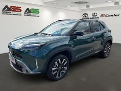 Grün Neu 2025 Toyota Yaris Cross Plus SUV | 38.350 €