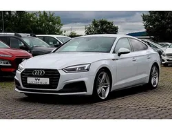 Weiß (metallic) Gebraucht 2019 Audi A5 Coupé | 28.950 € (Guter Preis)
