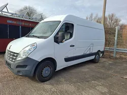 Gletscherweiss Gebraucht 2010 Renault Master Van | 8.999 € (Fairer Preis)