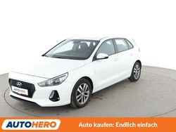 Weiß Gebraucht 2018 Hyundai i30 Trend Limousine | 14.400 € (Fairer Preis)