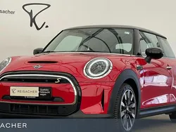 Chili red Gebraucht 2022 Mini Cooper SE Classic Kleinwagen | 18.460 € (Fairer Preis)