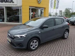 Grau Neu 2025 Dacia Sandero Essentiel Kleinwagen | 15.891 € (Guter Preis)