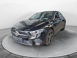 Kosmosschwarz (metallic) Gebraucht 2023 Mercedes A180 AMG Limousine | 27.470 € (Guter Preis)