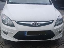 Weiß Gebraucht 2012 Hyundai i30 Edition Limousine | 3.890 € (Guter Preis)