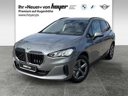 Grau (skyscraper grau metallic) Neu 2025 BMW 218 Active Tourer Shadowline Van / Kleinbus | 32.768 €