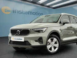 Grün Gebraucht 2024 Volvo XC40 Core SUV | 35.049 € (Guter Preis)