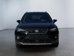 Mitternachtsschwarz mitternachtsschwarz Gebraucht 2018 Seat Arona FR SUV | 18.544 € (Etwas zu teuer)