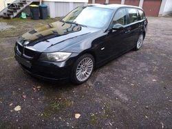 Schwarz Gebraucht 2007 BMW 320 Kombi | 2.700 € (Fairer Preis)