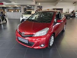 Rot Gebraucht 2013 Toyota Yaris Cool Kleinwagen | 7.690 € (Etwas zu teuer)