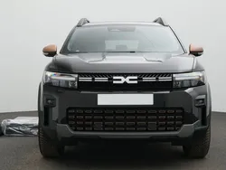 Perlmuttschwarz Gebraucht 2025 Dacia Bigster Extreme SUV | 32.820 € (Fairer Preis)