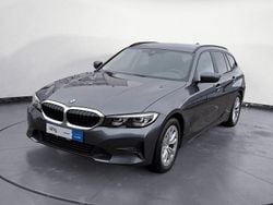 Grau Gebraucht 2021 BMW 318 Kombi | 20.930 € (Fairer Preis)