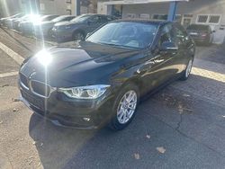 Schwarz Gebraucht 2018 BMW 320 Advantage Limousine | 17.990 € (Fairer Preis)