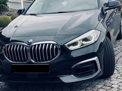 Schwarz Gebraucht 2022 BMW 120 Luxury Line Kleinwagen | 27.000 € (Fairer Preis)