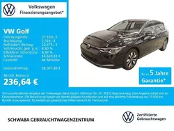 Grenadillschwarz metallic Gebraucht 2024 VW Golf VIII Move Limousine | 25.190 € (Guter Preis)