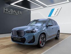 Grün Neu 2025 BMW iX1 M Sport SUV | 54.604 € (Fairer Preis)