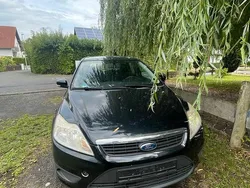 Schwarz Gebraucht 2010 Ford Focus Kleinwagen | 2.600 € (Fairer Preis)