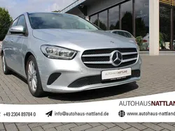 Silber Gebraucht 2020 Mercedes B220 Van / Kleinbus | 19.950 € (Superpreis)