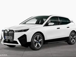 Weiß Gebraucht 2023 BMW iX Sport Line SUV | 49.890 € (Fairer Preis)