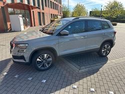 Grau Gebraucht 2023 Skoda Karoq Selection SUV | 22.450 € (Guter Preis)
