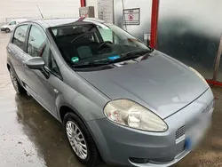 Grau Gebraucht 2009 Fiat Grande Punto Kleinwagen | 3.999 €