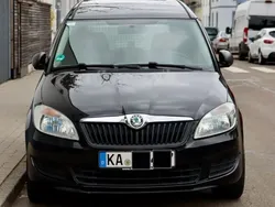 Schwarz Gebraucht 2011 Skoda Roomster Van / Kleinbus | 3.199 € (Etwas zu teuer)