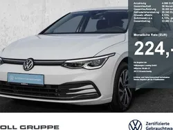 Pure white Gebraucht 2021 VW Golf VIII Style Limousine | 20.340 € (Guter Preis)