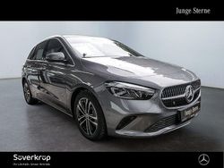 Grau Gebraucht 2024 Mercedes B200 Progressive Van / Kleinbus | 30.020 € (Guter Preis)