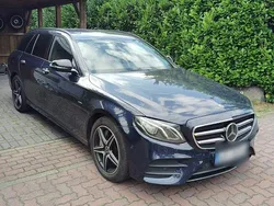Blau Gebraucht 2019 Mercedes E300 AMG line Kombi | 27.500 € (Etwas zu teuer)
