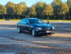 Blau Gebraucht 2009 BMW 730 Limousine | 10.200 € (Fairer Preis)