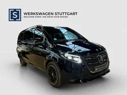 Obsidianschwarz Gebraucht 2025 Mercedes V300 Avantgarde Van / Kleinbus | 100.416 €
