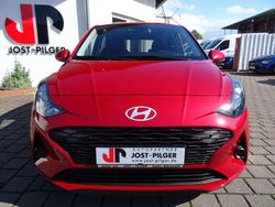 Dragon red Neu 2025 Hyundai i10 Style Kleinwagen | 17.590 € (Fairer Preis)