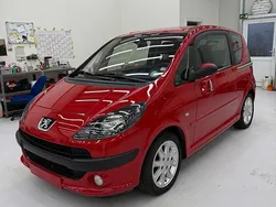 Rot Gebraucht 2005 Peugeot 1007 Kleinwagen | 4.700 € (Teuer)