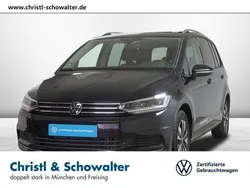 Deep black perleffekt Gebraucht 2024 VW Touran Move Van / Kleinbus | 41.485 € (Teuer)