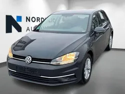 Grau Gebraucht 2017 VW Golf VII Limousine | 10.990 € (Superpreis)