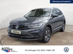 Grau Gebraucht 2024 VW Tiguan Move SUV | 32.490 € (Fairer Preis)