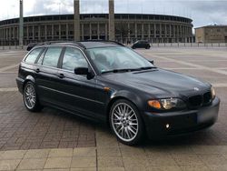 Schwarz Gebraucht 2004 BMW 320 Kombi | 3.000 € (Fairer Preis)